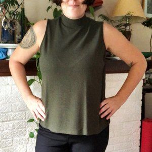 Women's Sleeveless Turtleneck
